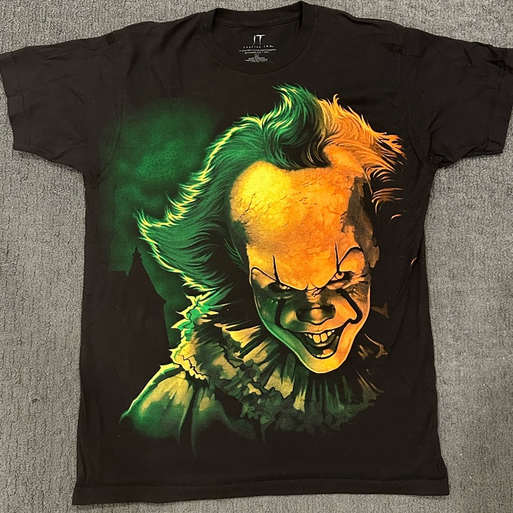 Pennywise T-shirt size L